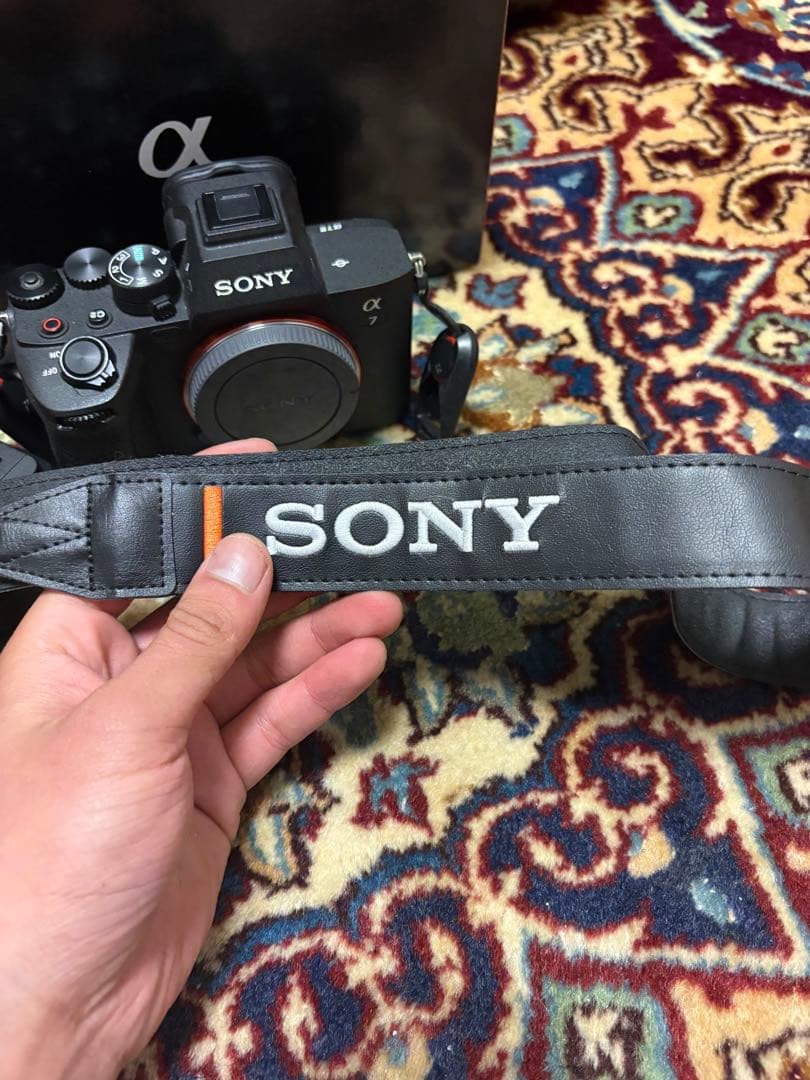 「シャッター4865回」SONY α7iv ボディ+縦位置バッテリグリップ