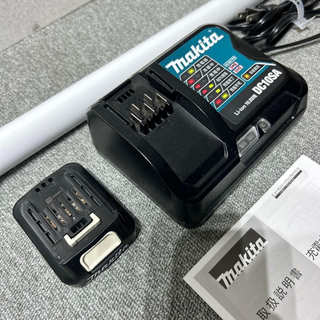 マキタ 充電式クリーナー CL108FD 中古品