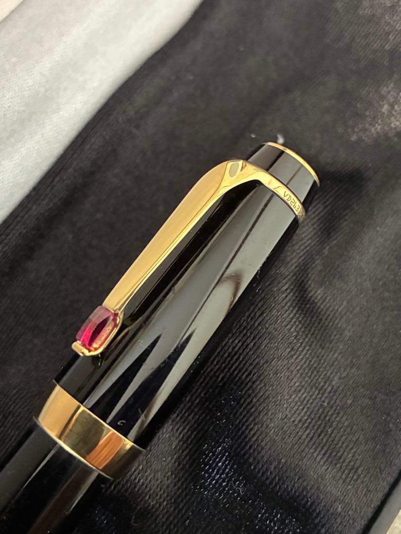 ◾️MONT BLANC モンブラン◾️ボエムキャップ式ボールペン◾️新品リフィル付◾️