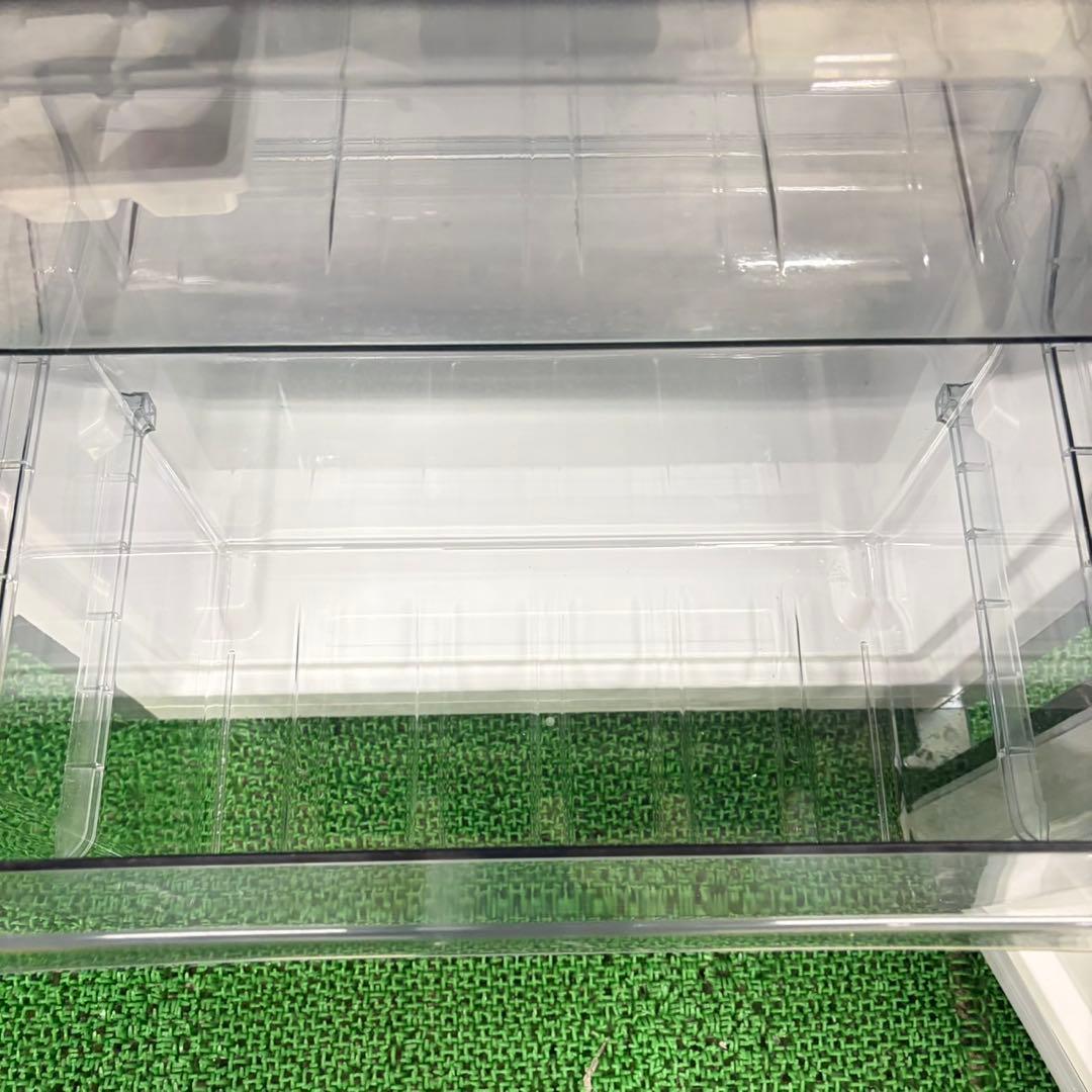 924 一人暮らし向け冷蔵庫　鏡面　121L 右開き　2ドア　小型　極美品