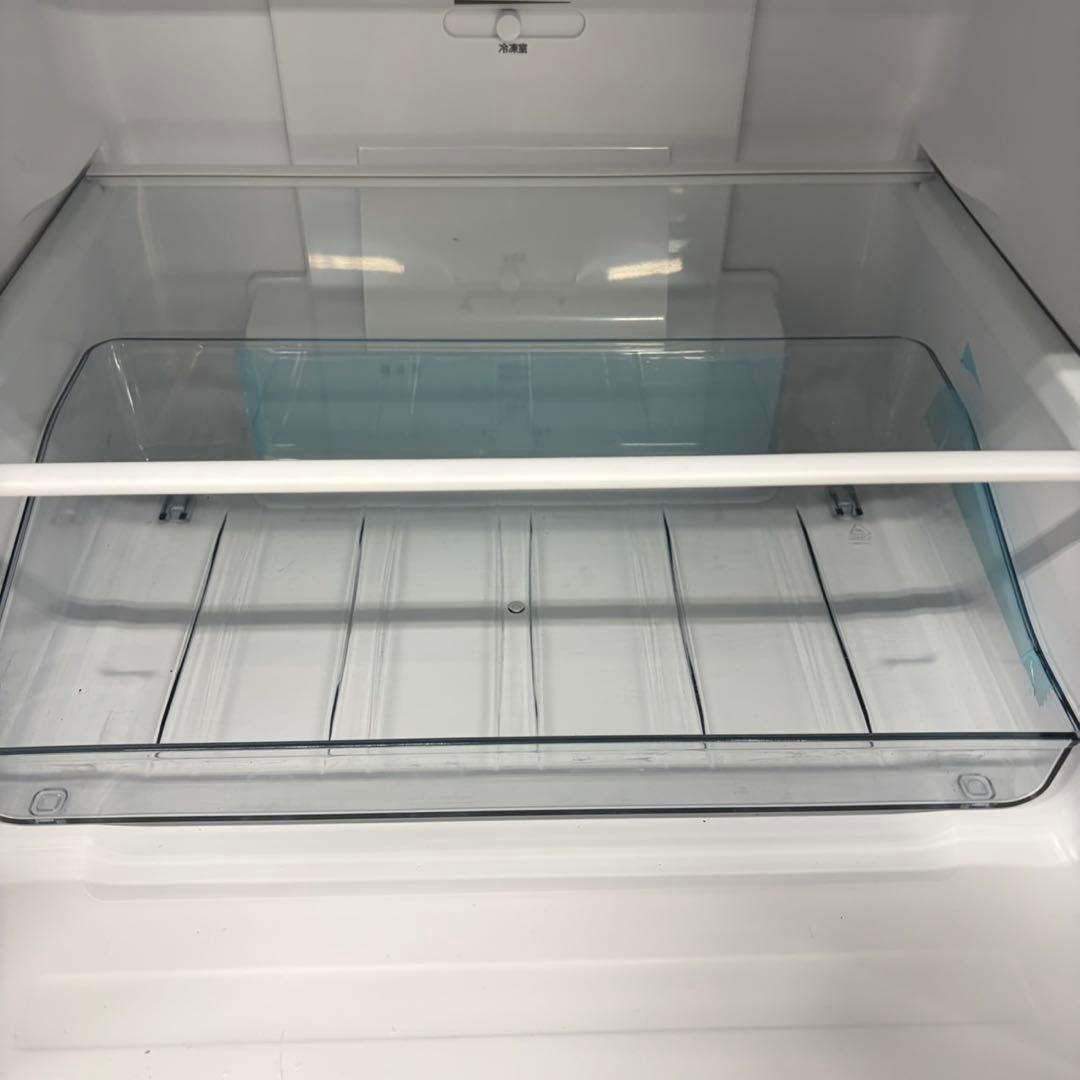 924 一人暮らし向け冷蔵庫　鏡面　121L 右開き　2ドア　小型　極美品