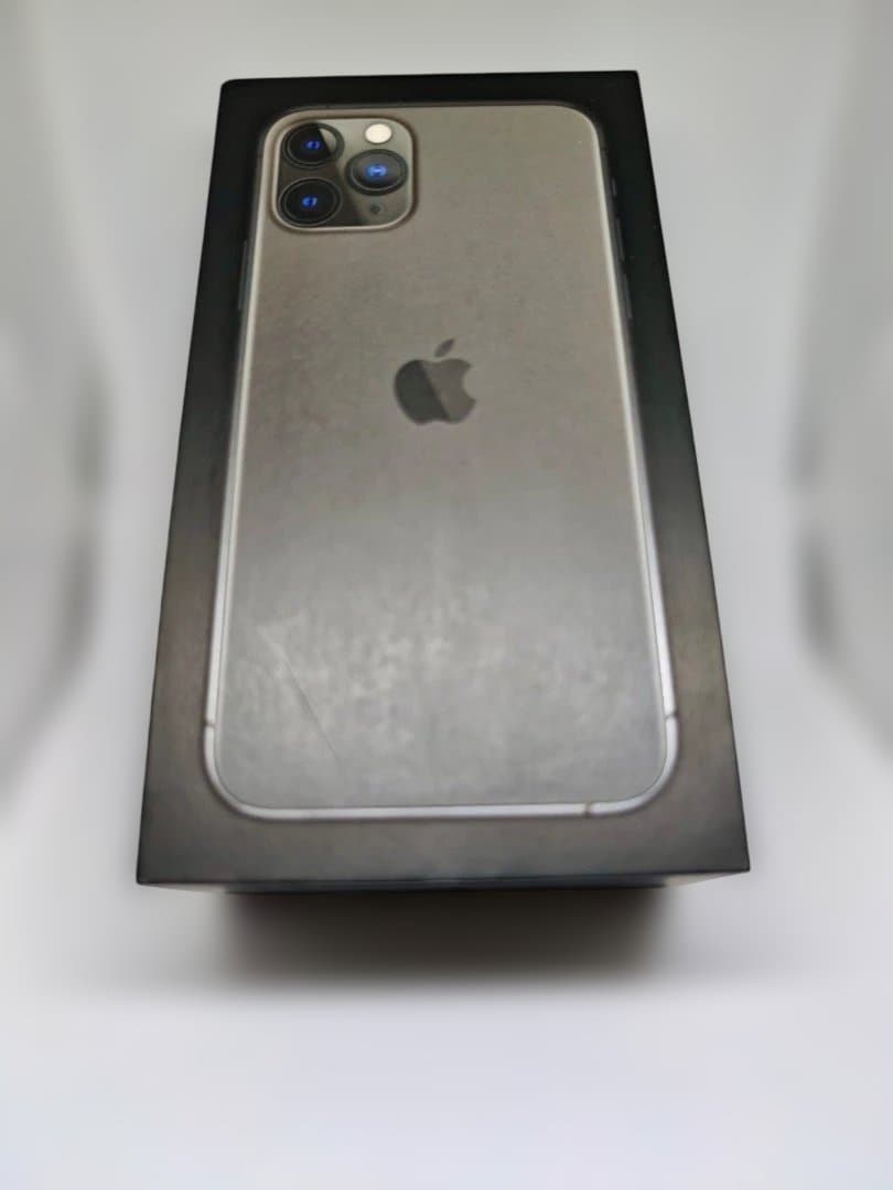 iPhone11Pro シルバー 256GB SIMフリー　おまけ付き