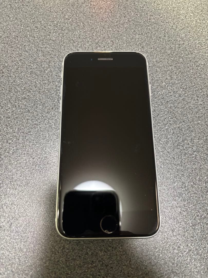 Apple iPhone SE2 第2世代 ホワイト 本体