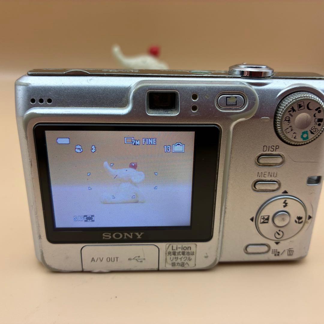 ★動作品★ SONY Cyber-Shot DSC-W35 オールドコンデジ