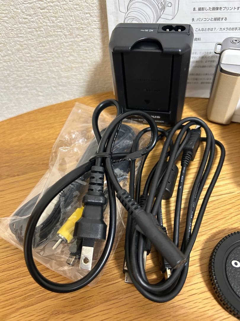 オリンパス ミラーレス一眼カメラ PEN E-PL1 OLYMPUS