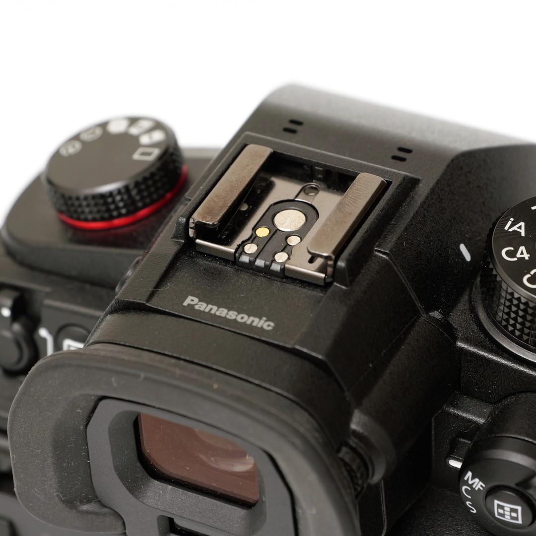 Panasonic LUMIX GH6 ボディ 〜27/05 保証期間内