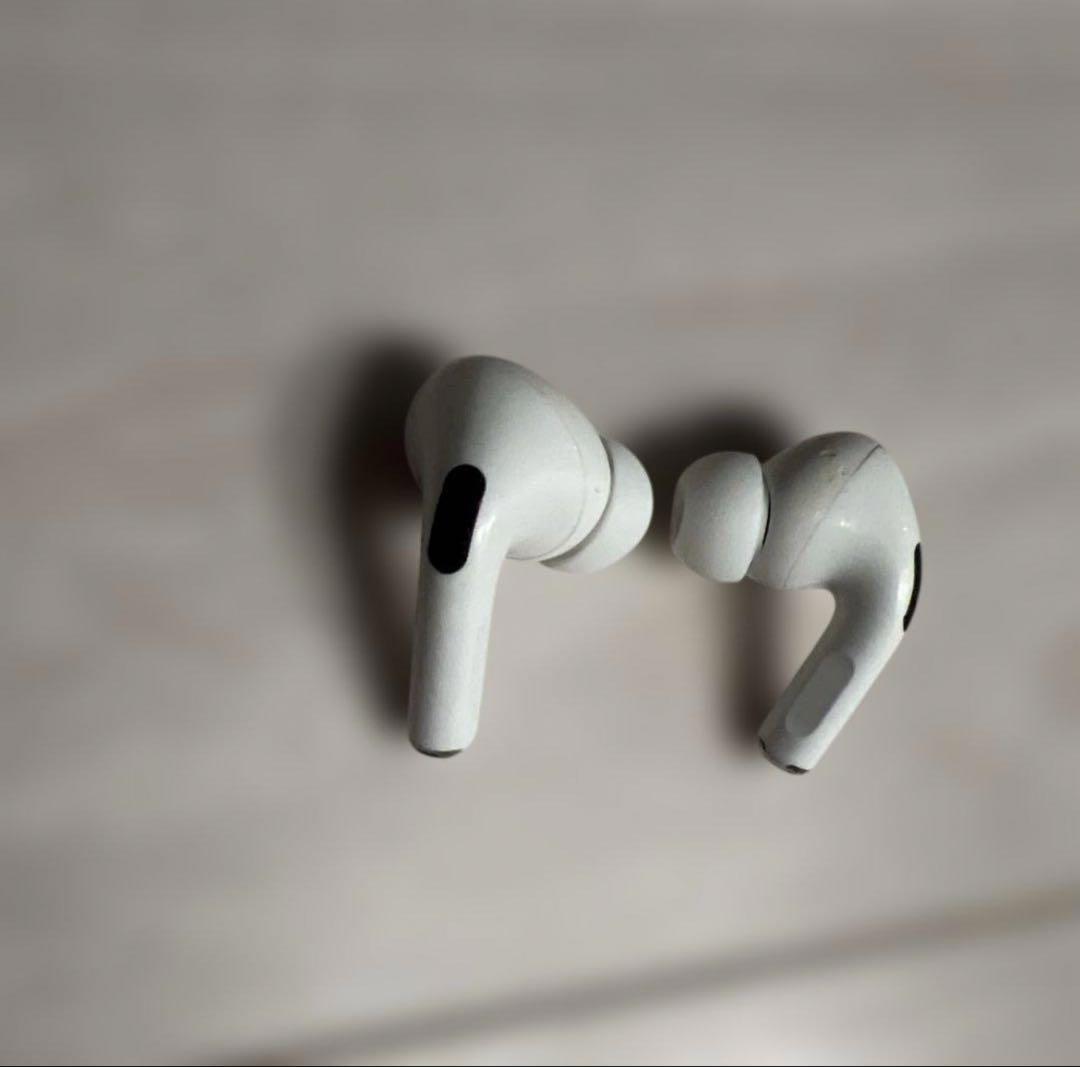 純正 AirPods Pro 第1世代【完動品】付属品完備・保護ケース2種付