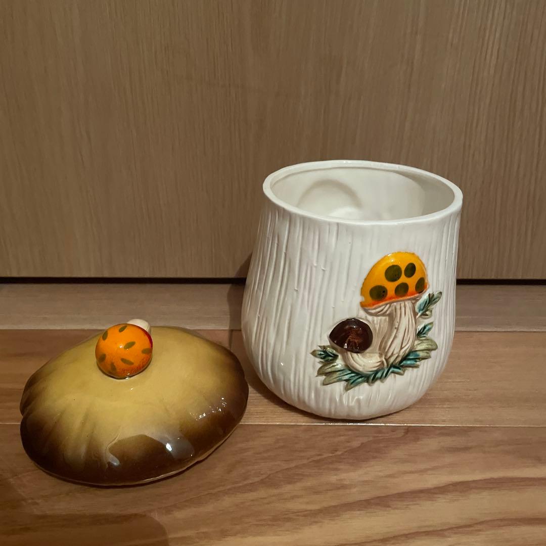 ビンテージ 小物 キノコ型陶器お菓子入れ 置物 古道具 アンティーク