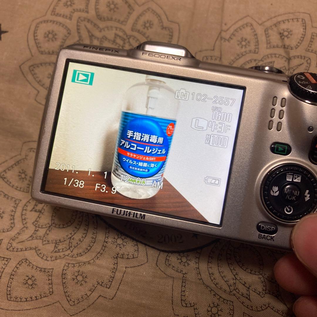 FUJIFILM FINEPIX F600EXR GPS搭載 デジカメ コンデジ