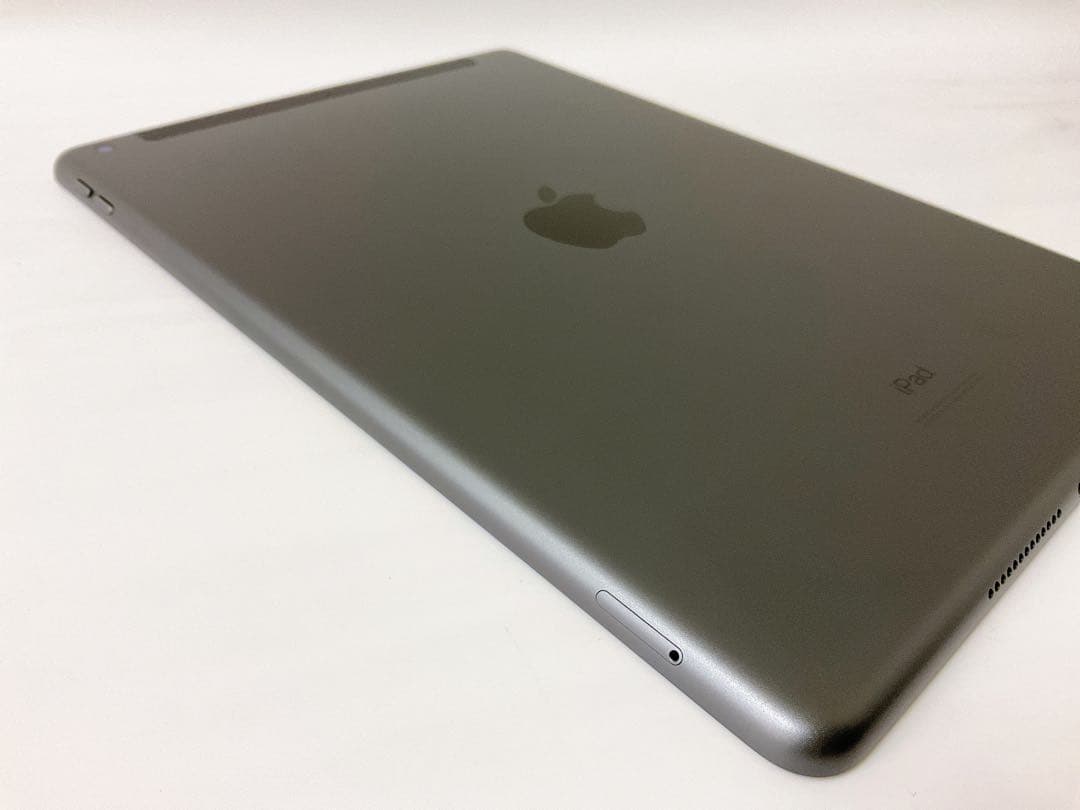 【超美品・BT100％】iPad 第8世代 32GB Cellularモデル