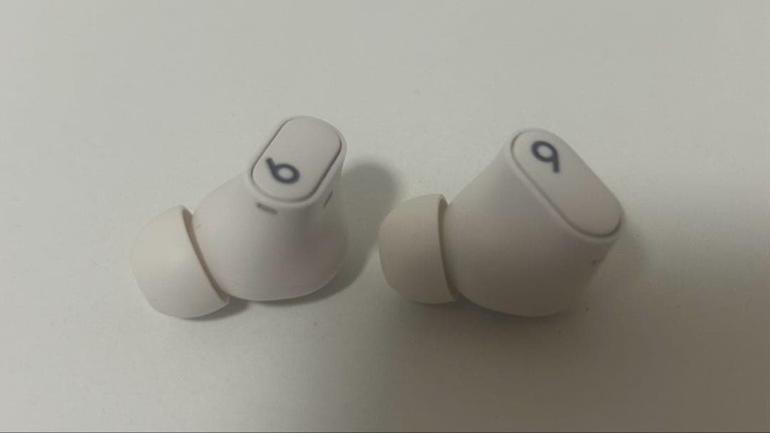 Beats Studio Buds + ワイヤレスイヤフォン　アイボリー