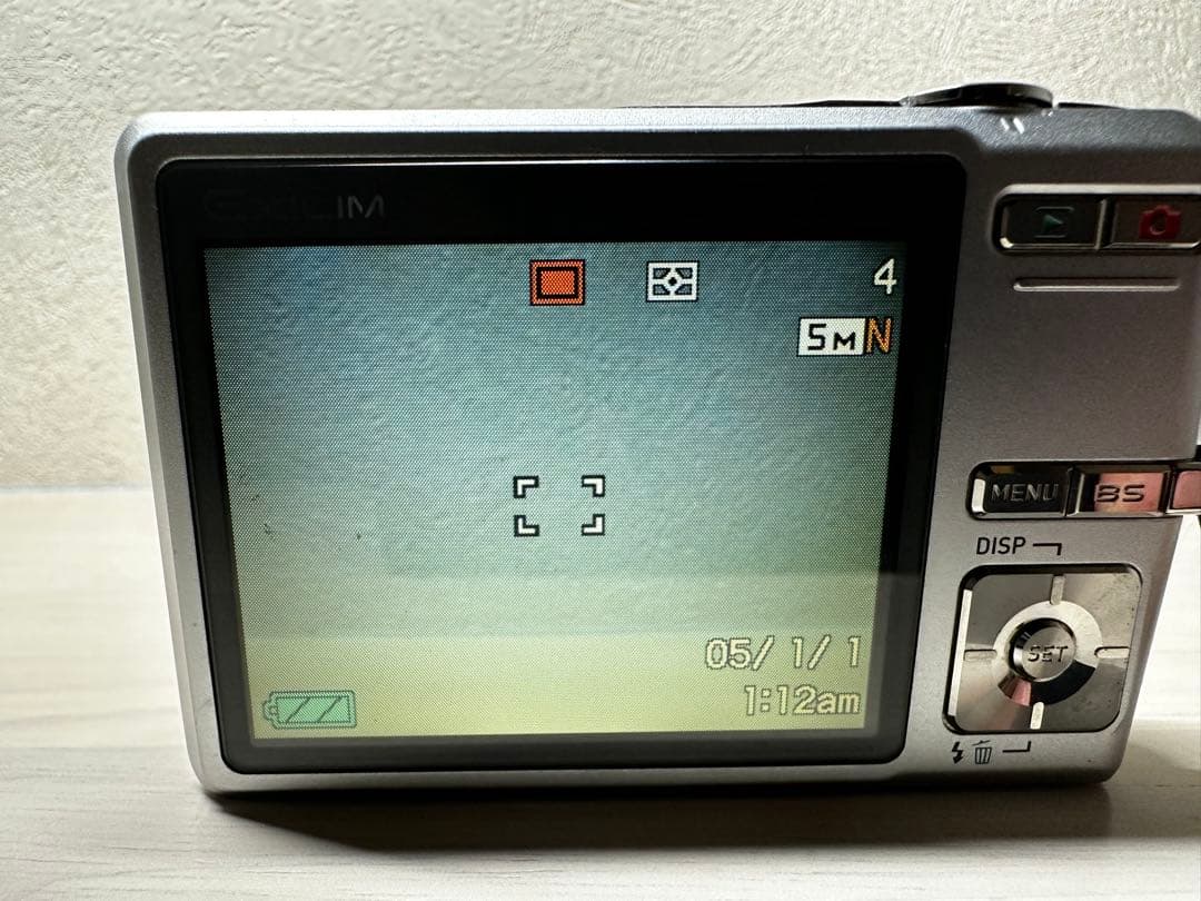 【完動品】CASIO EXILIM EX-Z500 シルバー デジタルカメラ