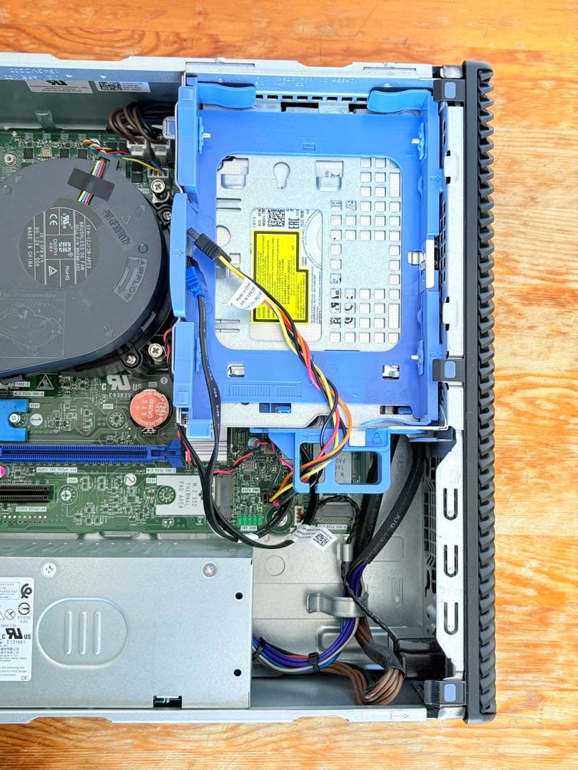 ベアーボン状態のDell Precision 3460/CPUなし・メモリなし