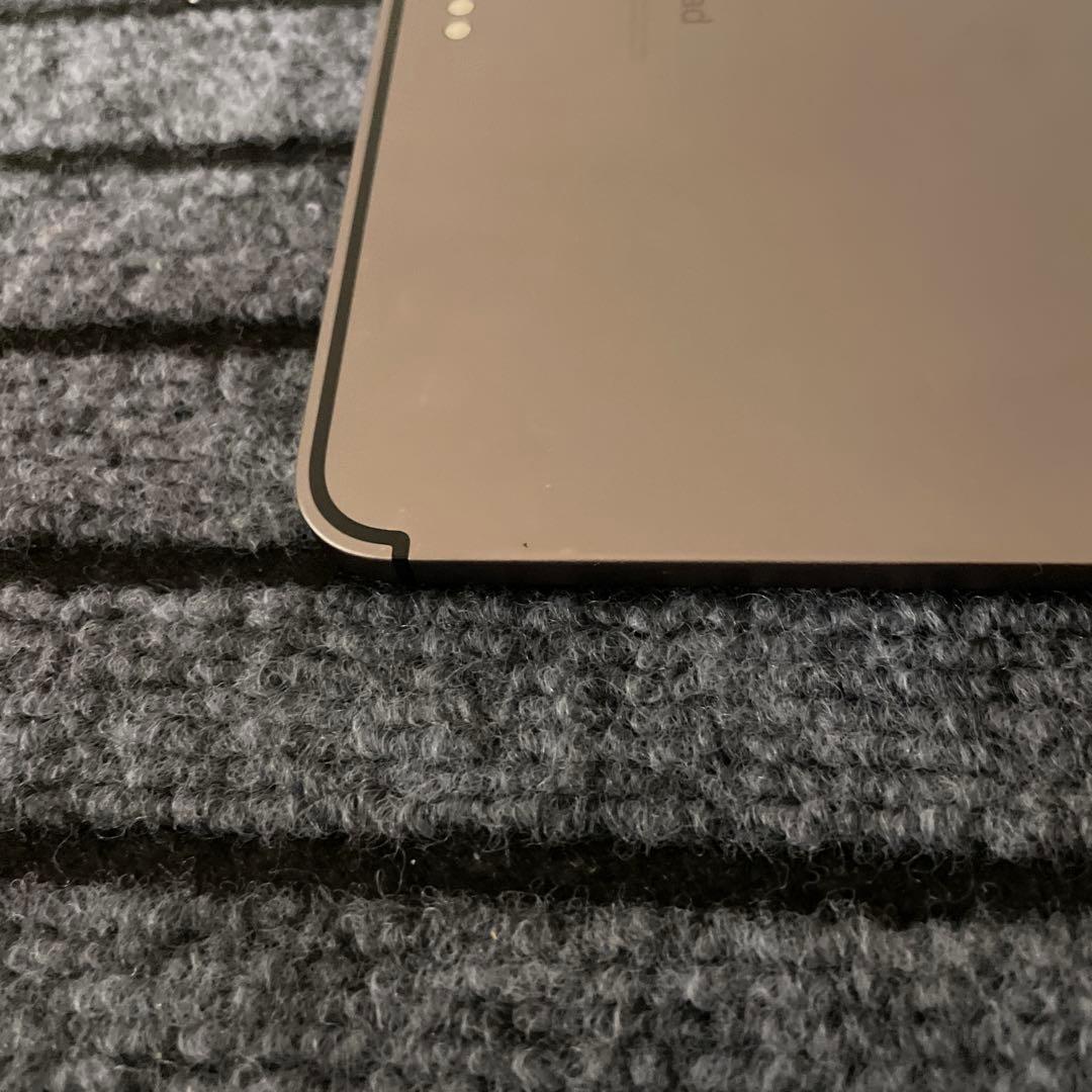 55 iPad Pro 11インチ 1世代 64GB SIMフリー グレイ