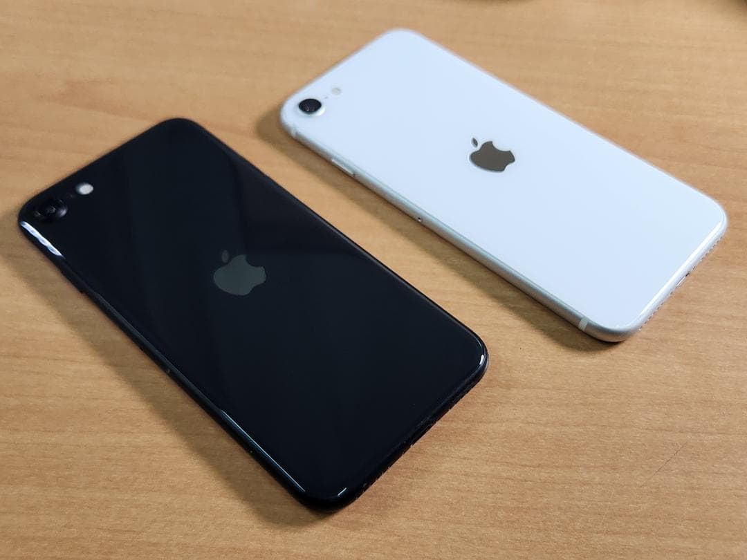 031700K iPhone SE A2296 64GB 第2世代
