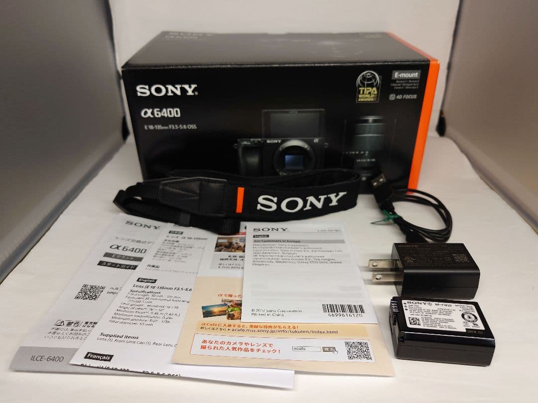 SONY α6400 ミラーレス一眼　18-135mm 高倍率ズームキット