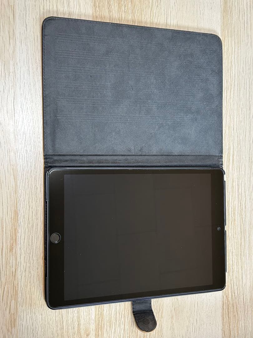 【美品／電池100%】iPad 第8世代 128GB スペースグレー ケース付き
