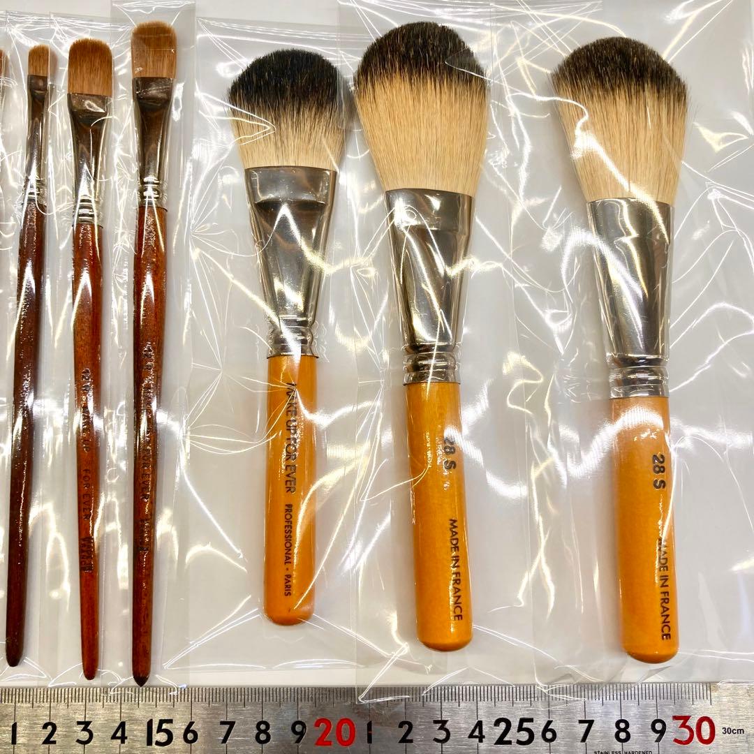 【新品未使用品】MAKEUP FOREVER メイクブラシ　13本セット