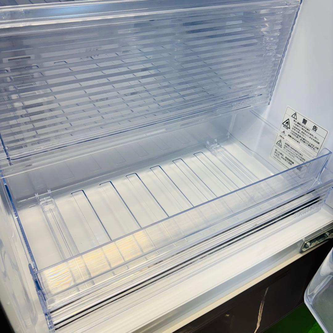 美品 22年製 280L 冷蔵庫 大きめ おしゃれ シャープ【地域限定配送無料】