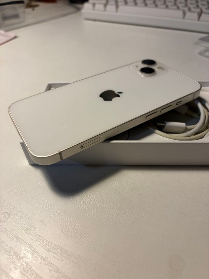 iPhone13 箱付き　スターライト