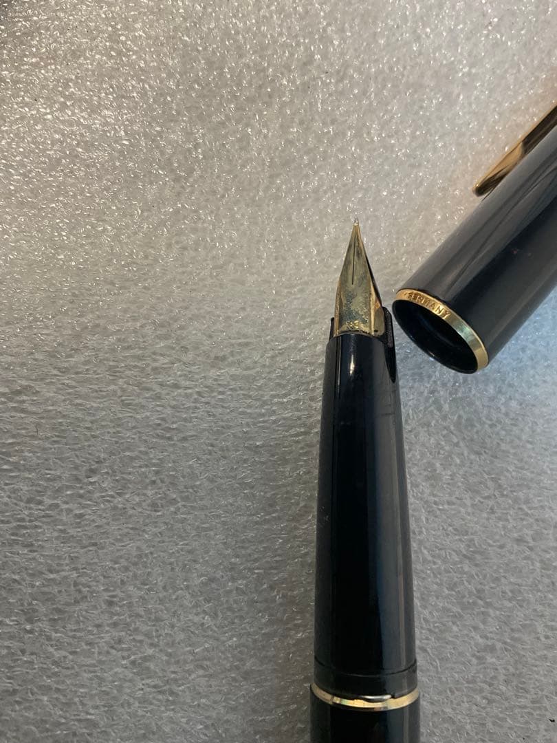 黒　万年筆 Mont Blanc モンブラン　ペン先585