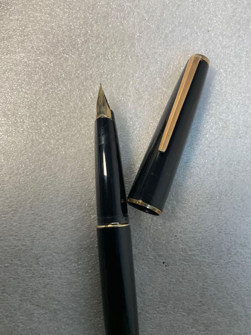 黒　万年筆 Mont Blanc モンブラン　ペン先585