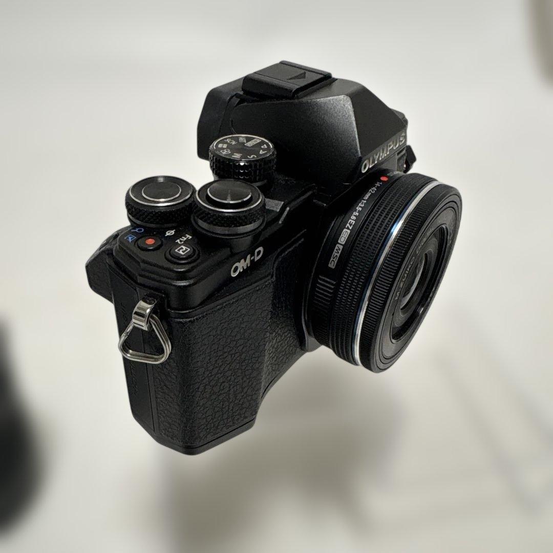 OLYMPUS OM-D E-M10markⅡ EZダブルズームキット