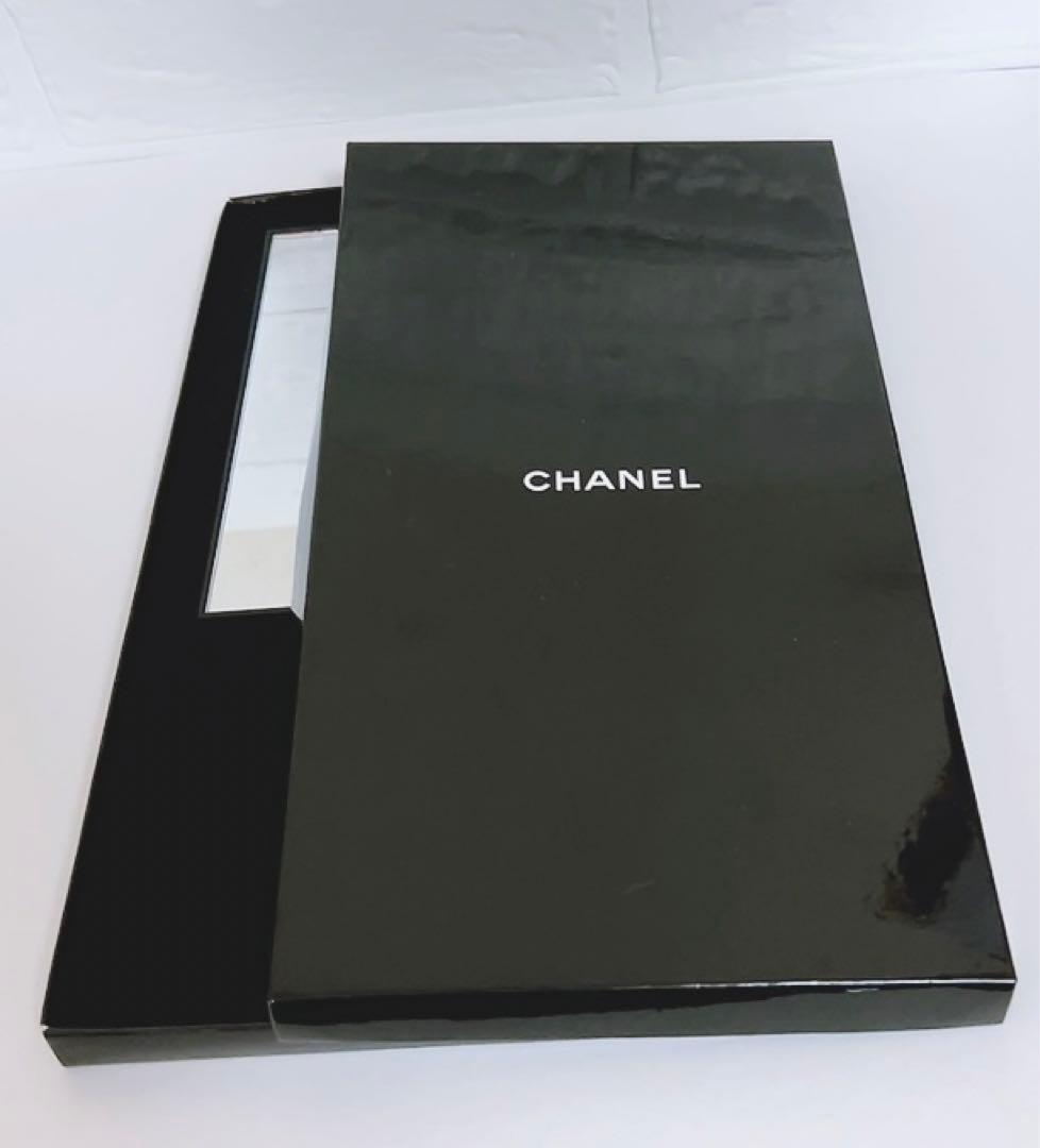 【シャネル　CHANEL 手鏡　ミラー】