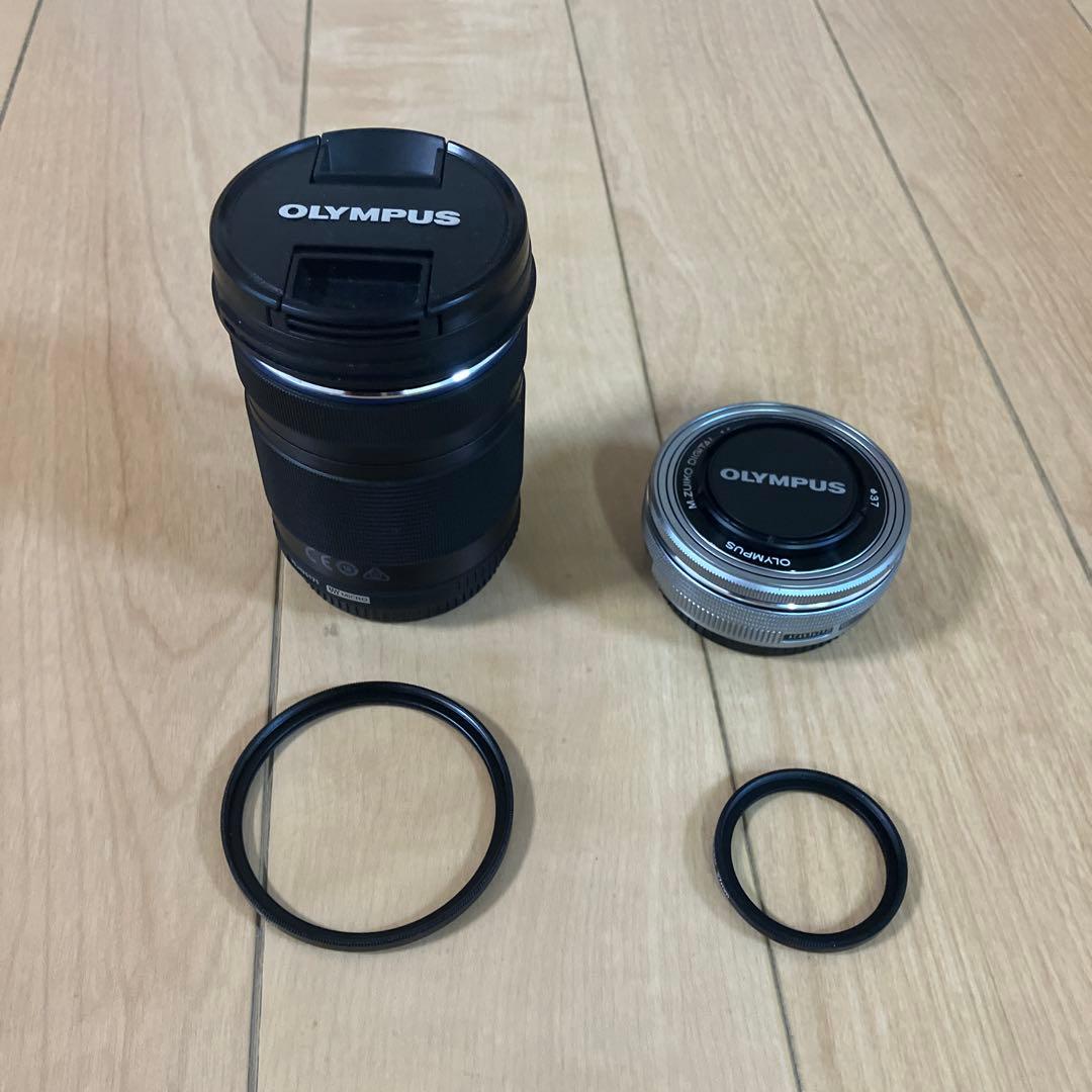 オリンパスOM-D E-M10 Mark Ⅳ シルバー　ダブルズームキット