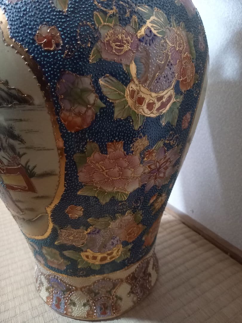 【薩摩焼？】 陶器 花瓶 約62cm 壺骨董 双耳 金襴手 青粒 人物図 飾り壺