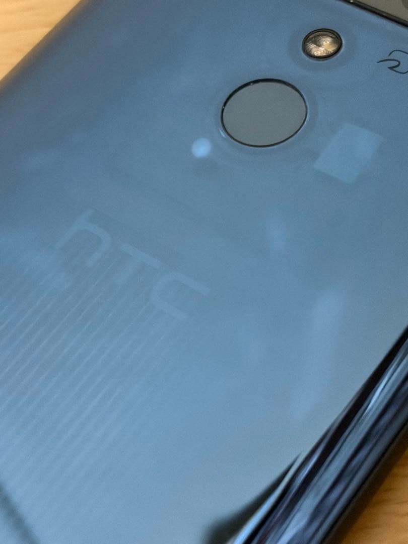透け仕様 国内版SIMフリー HTC U12+ 専用スマホカバー付き