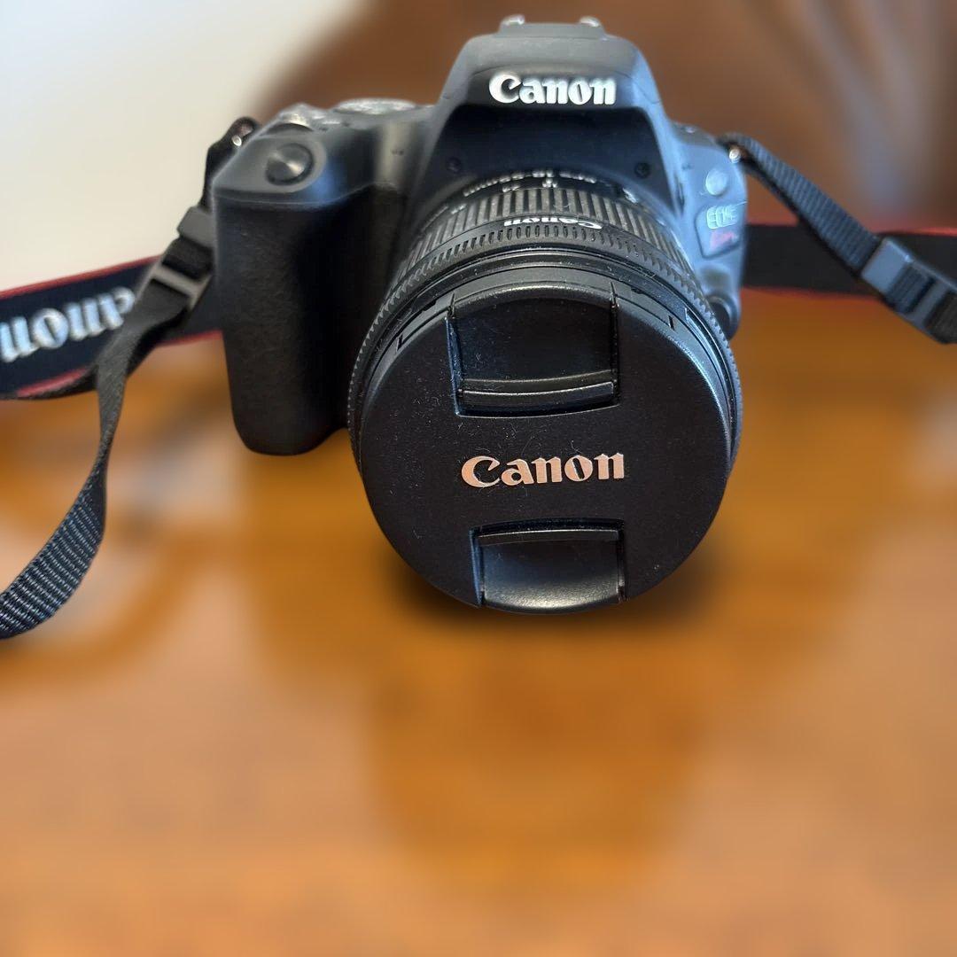 Canon EOS Kiss X9 デジタル一眼レフ