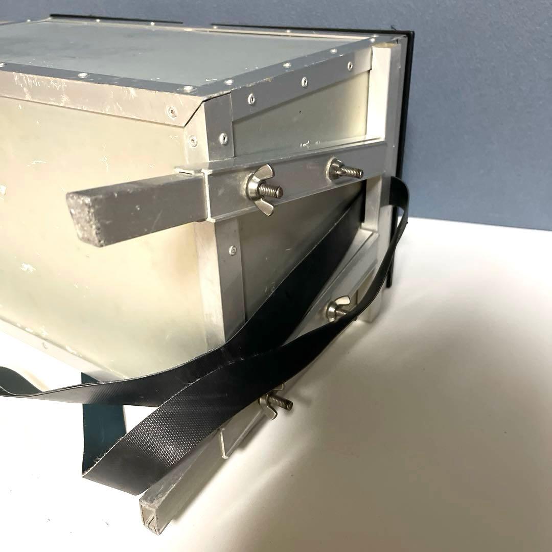 【紀州釣り】　アルミ軽量　釣り箱　椅子　2本竿立て付き　蓋付き　クーラーボックス