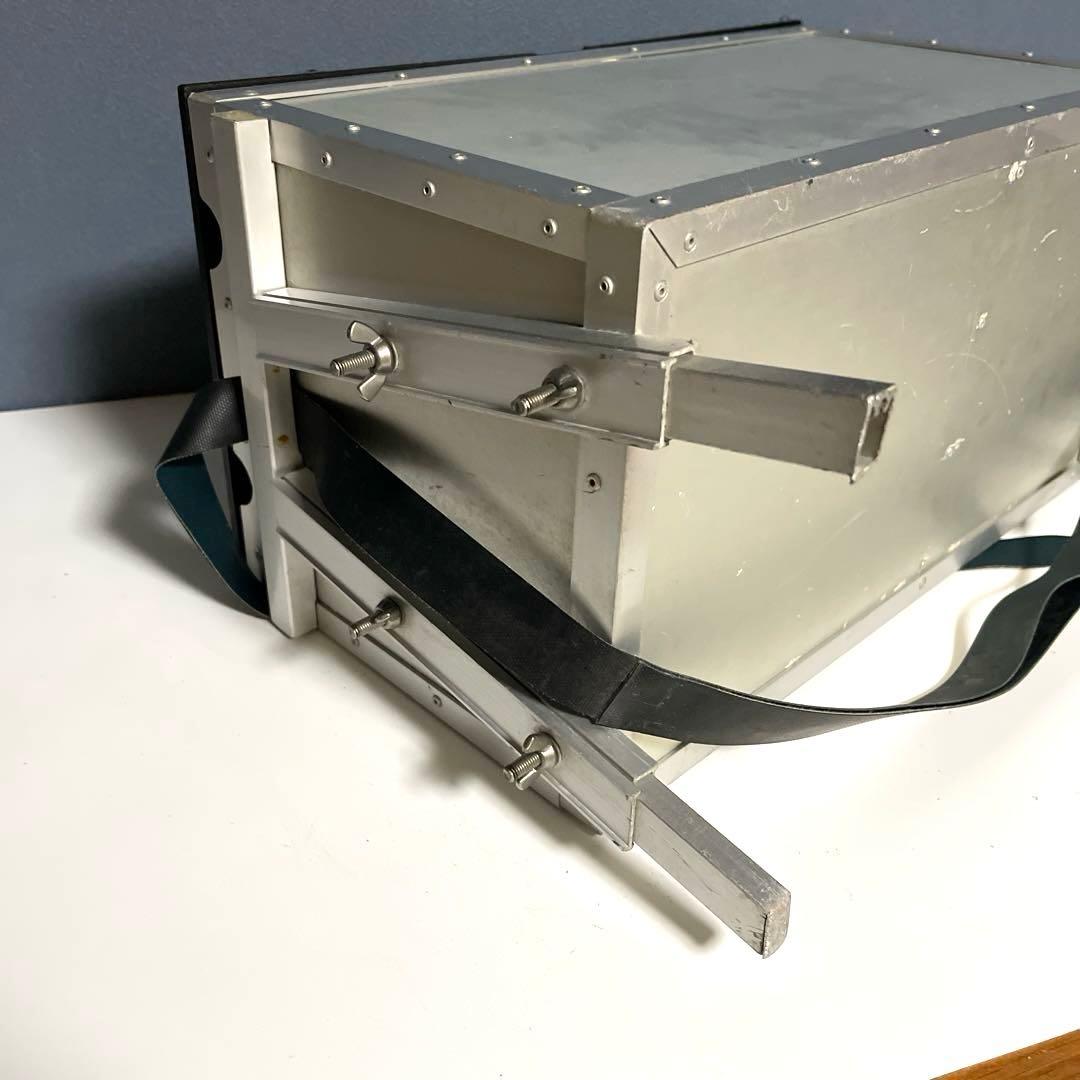 【紀州釣り】　アルミ軽量　釣り箱　椅子　2本竿立て付き　蓋付き　クーラーボックス