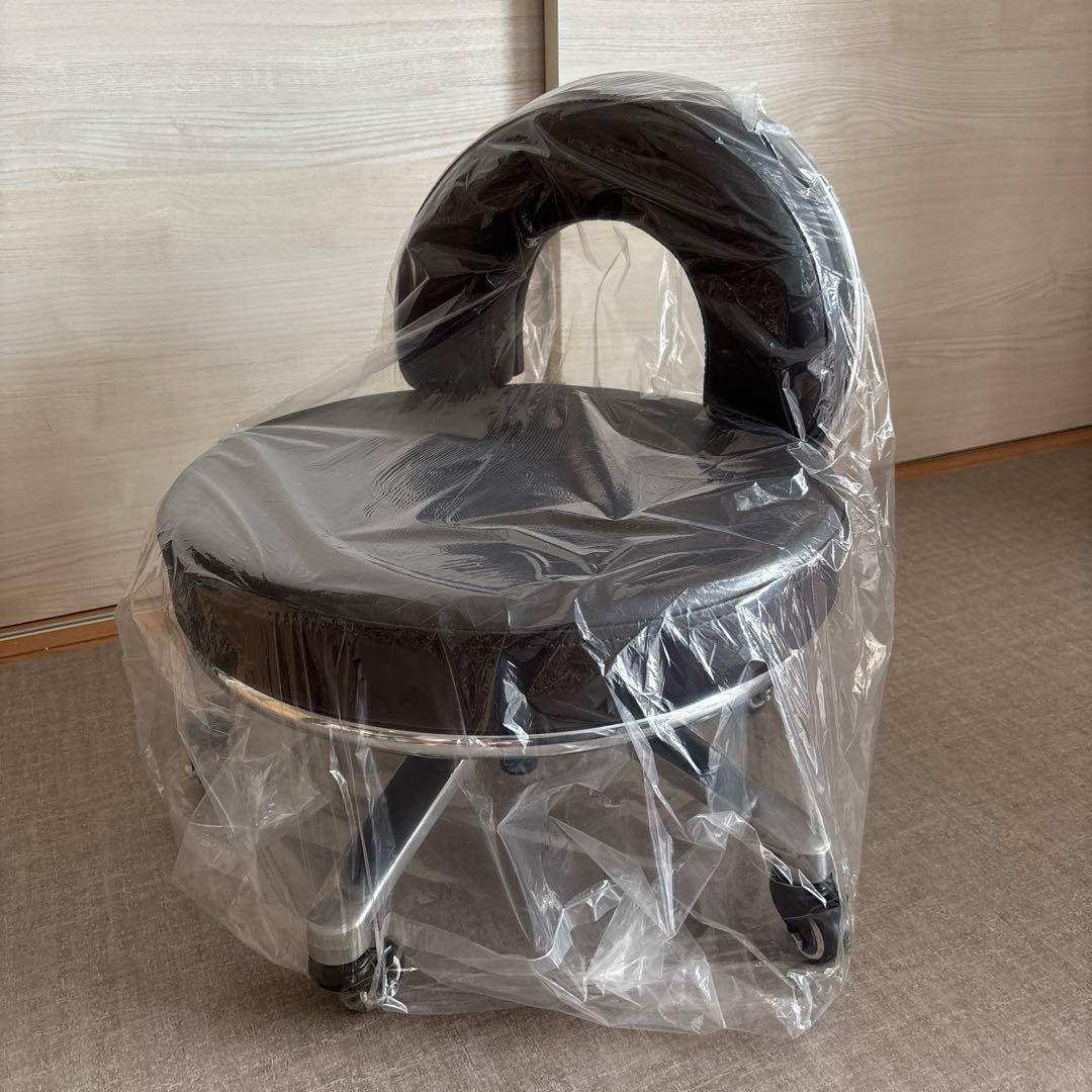 美品未使用／スツール　Donu ネイルスツール　フットチェア　ネイルチェア