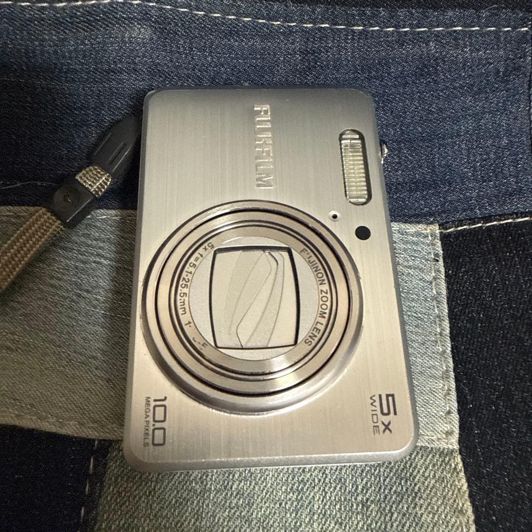 FUJIFILM FINEPIX J150W 本体