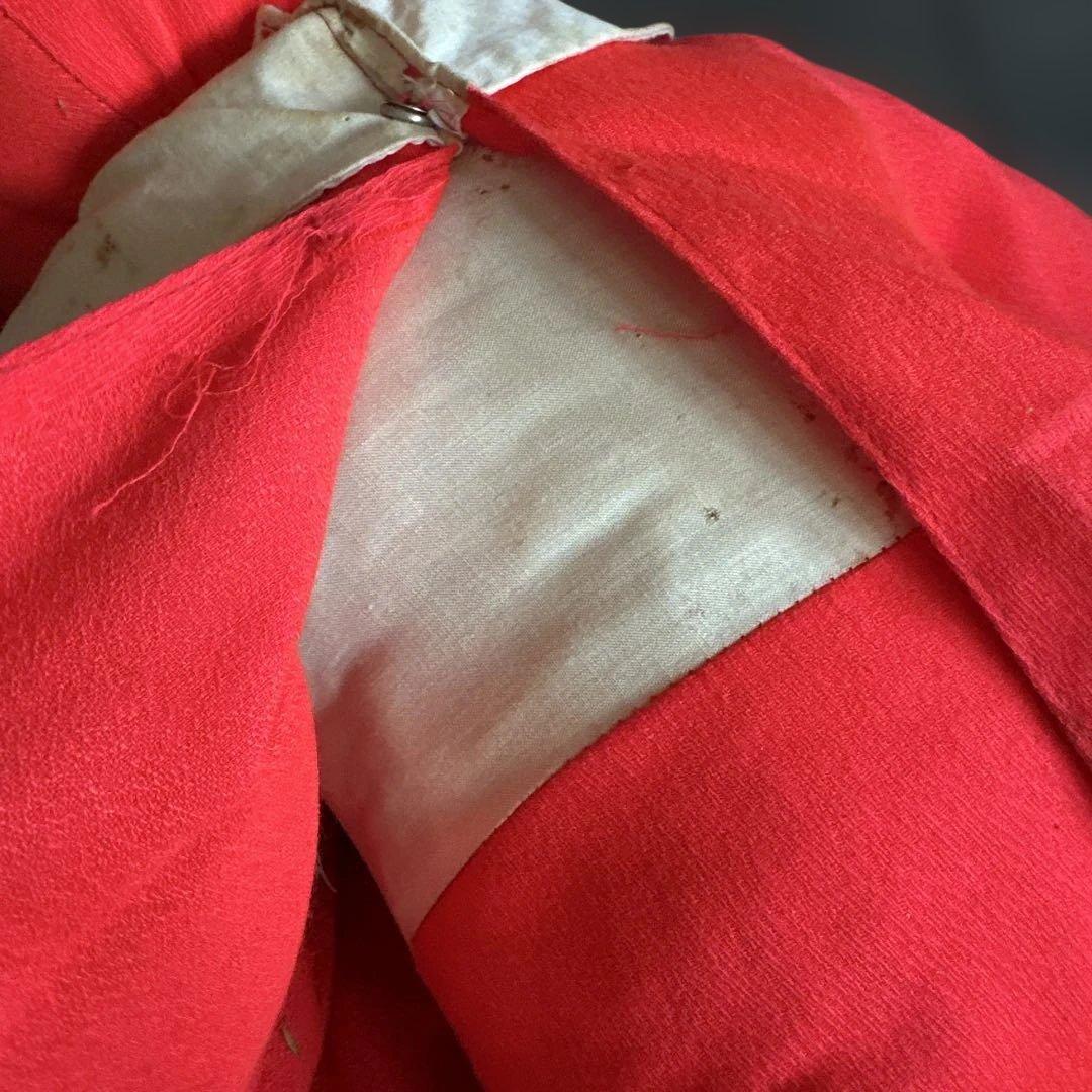 瞬間的お値下げ‼️蔵出し　ヴィンテージ　赤い服の可愛い人形