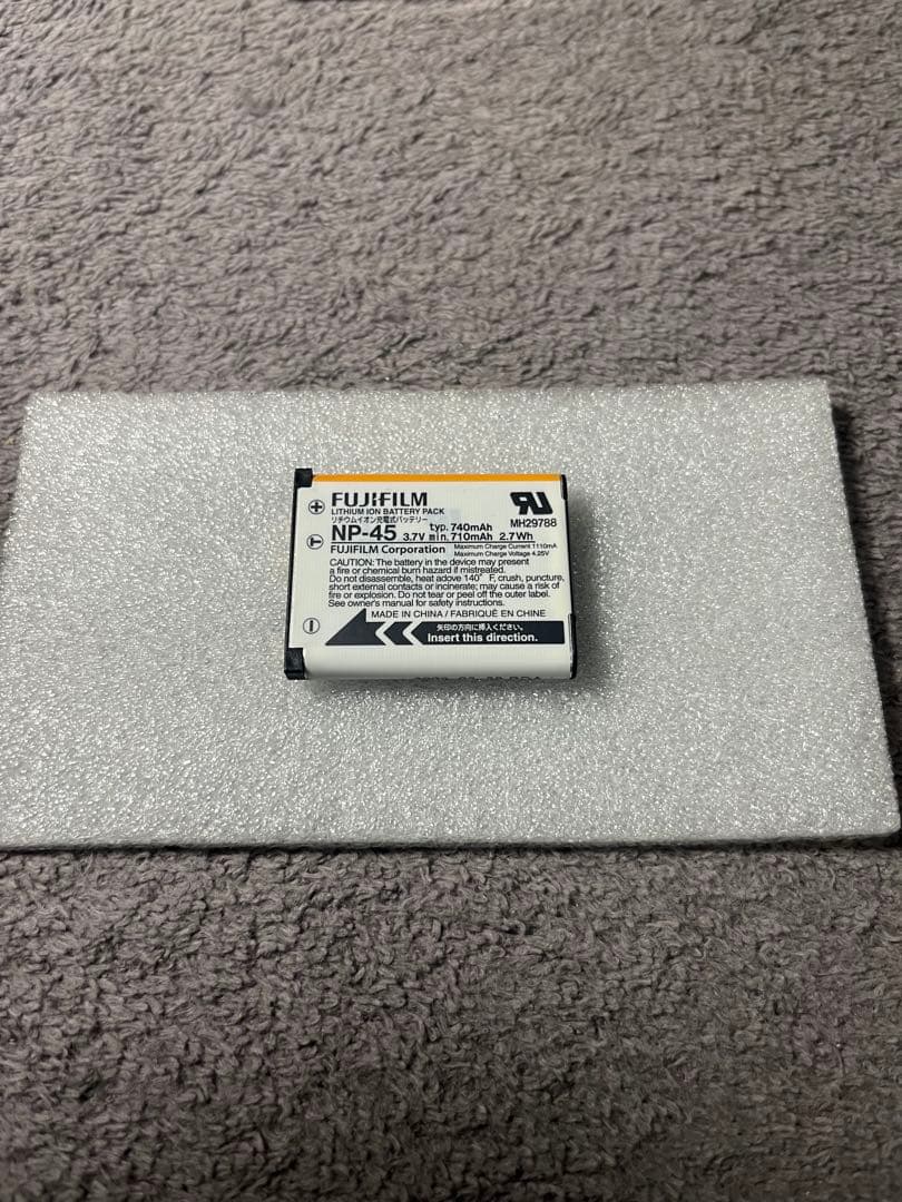 FUJIFILM FINPIX Z300 コンパクトデジタルカメラ　極美品