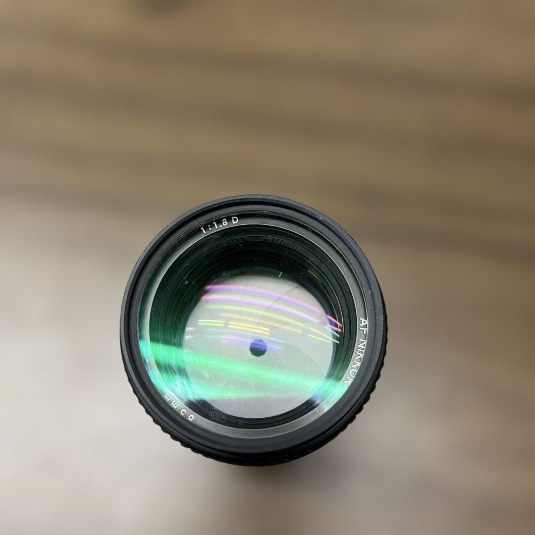 Nikon AF NIKKOR 1:1.8D 85m 識別番号T