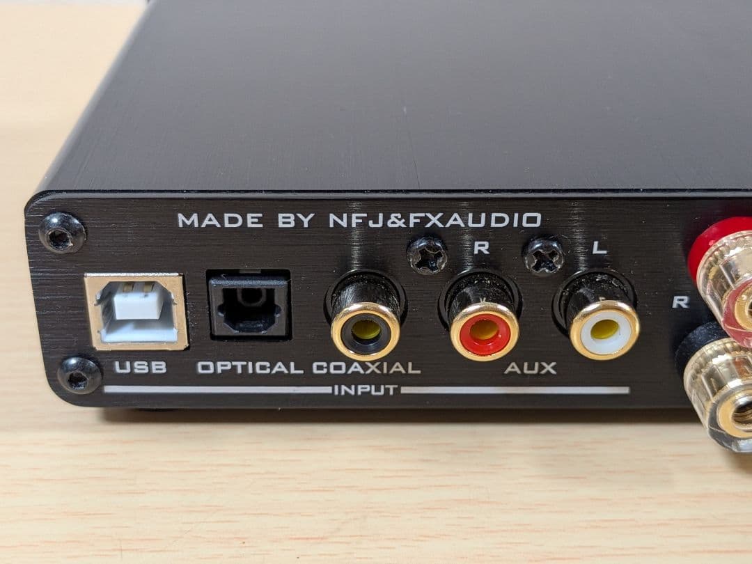 FX-AUDIO　デジタルアンプ　D302J＋　ACアダプター付き美品ですが!?