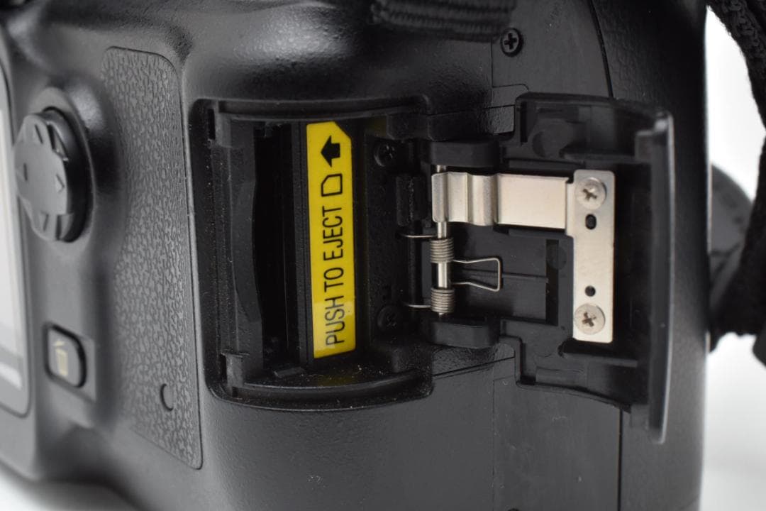 ★撮影枚数6,063枚・美品★Nikon ニコン D50 ボディ #21599