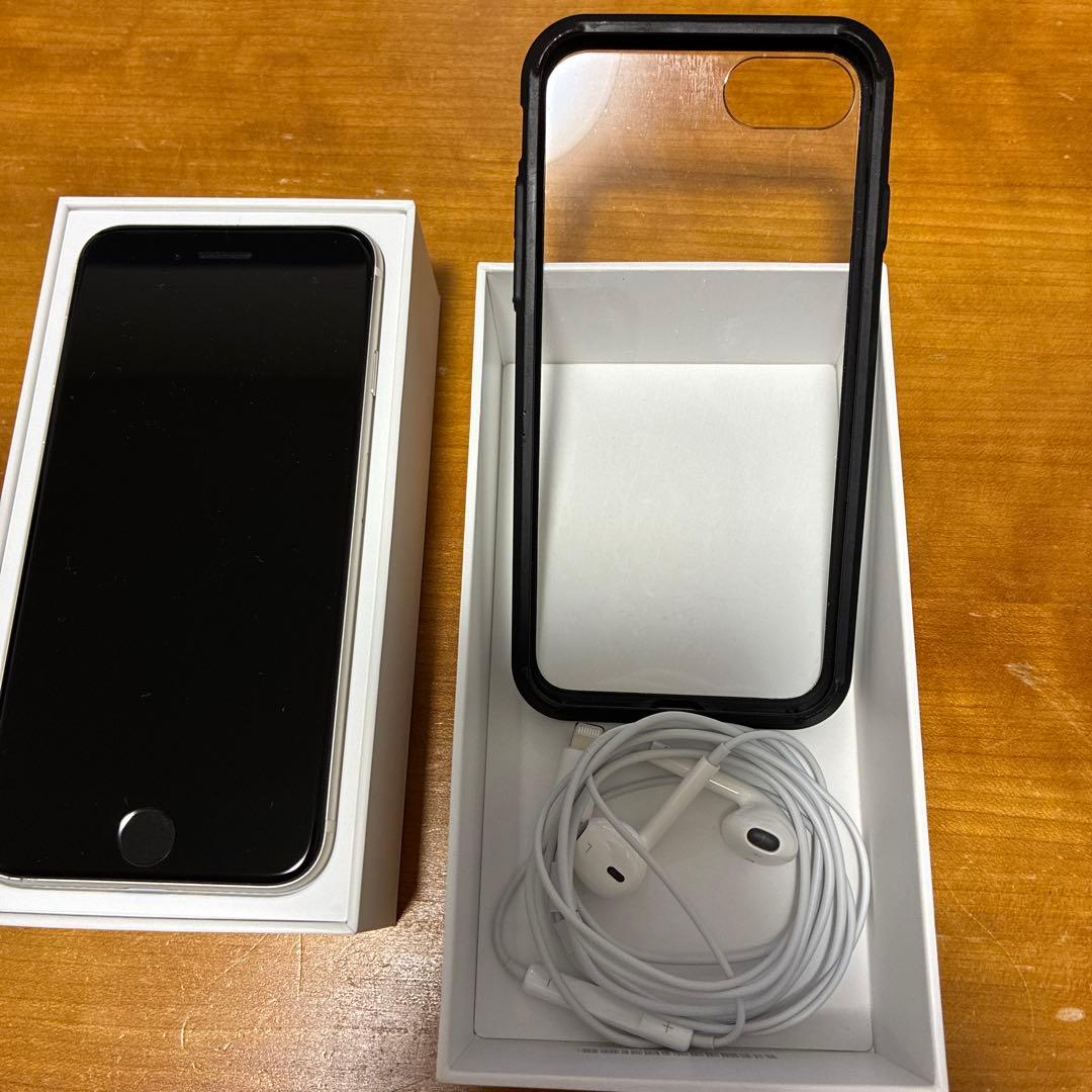 iPhoneＳＥ3世代　64GB