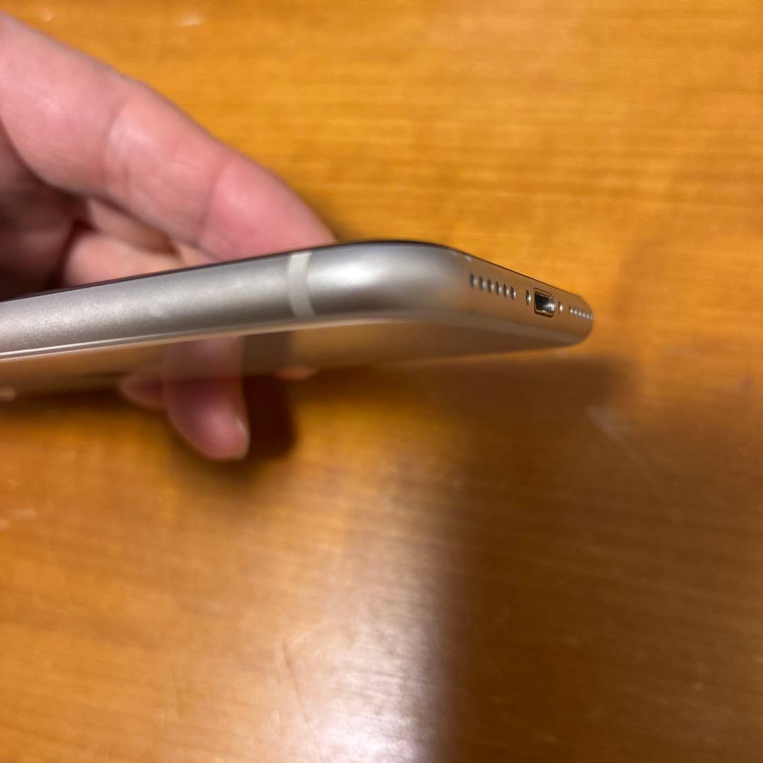 iPhoneＳＥ3世代　64GB