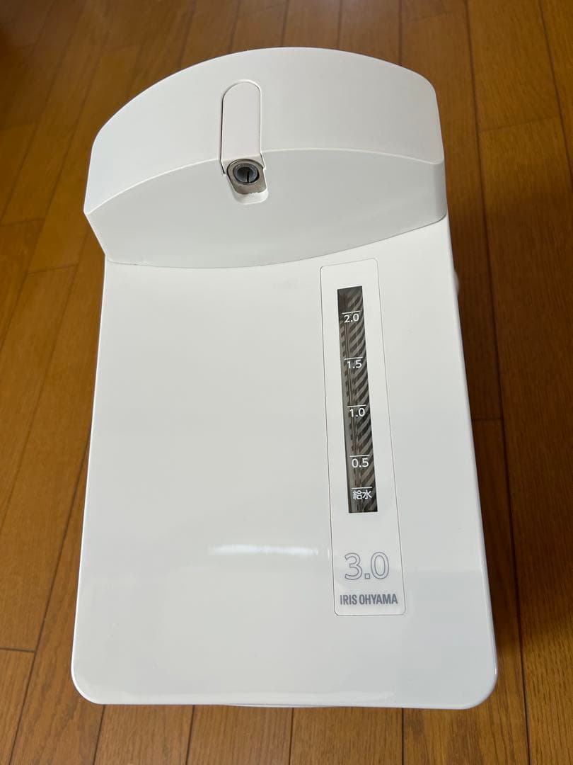 2025製　新品、未使用 IRIS OHYAMA 電気ポット 3.0 ホワイト
