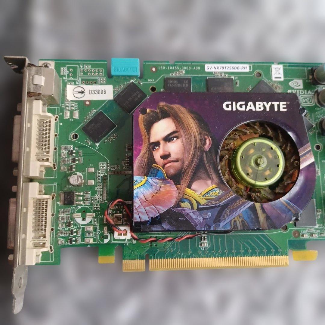 GIGABYTE 基盤　レア　パソコン　pc