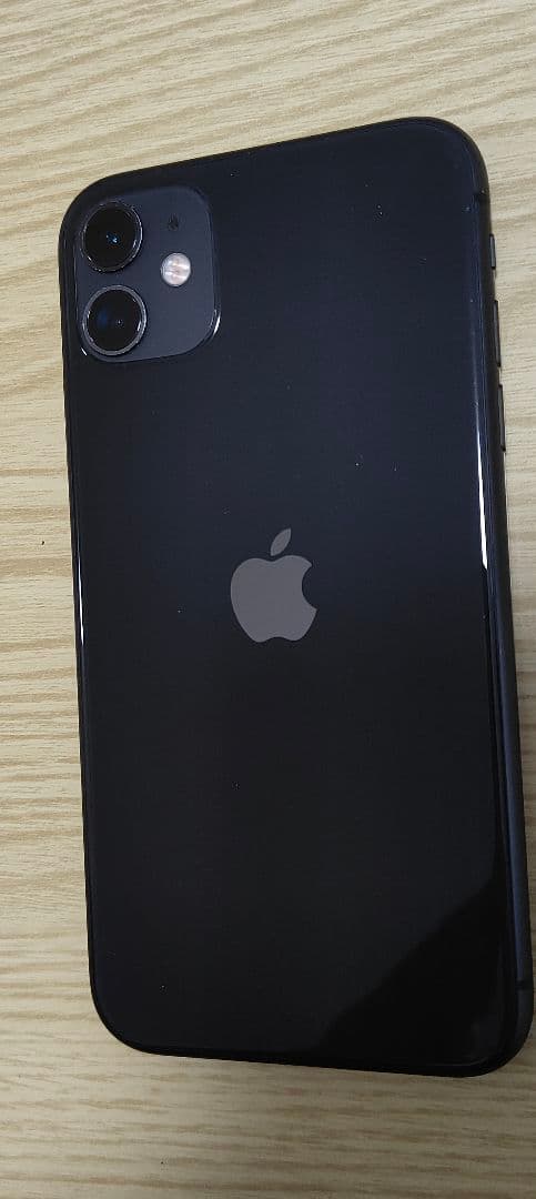 Apple iPhone 11 ブラック 本体　64G 　おまけ付