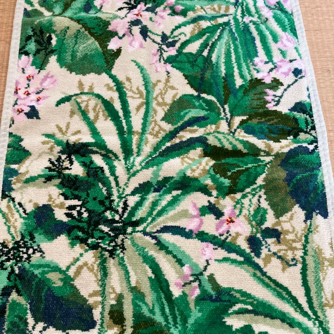 新品未使用　シール付　フェイラー　フェイスタオル77×36㎝