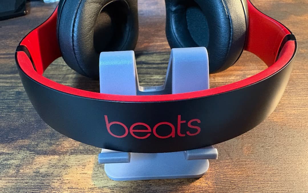 beats studio3 wireless レジスタンス・ブラックレッド