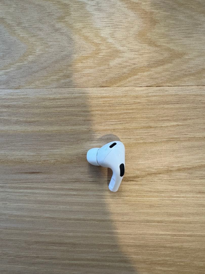 AirPods Pro2 USB-C ケース+左耳(L) 付属品あり