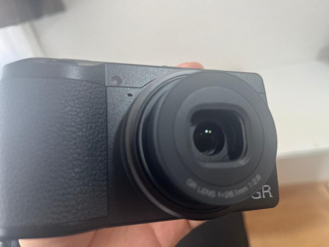 【極美品】RICOH GR IIIx（ショット数156回）保証残・おまけ付き